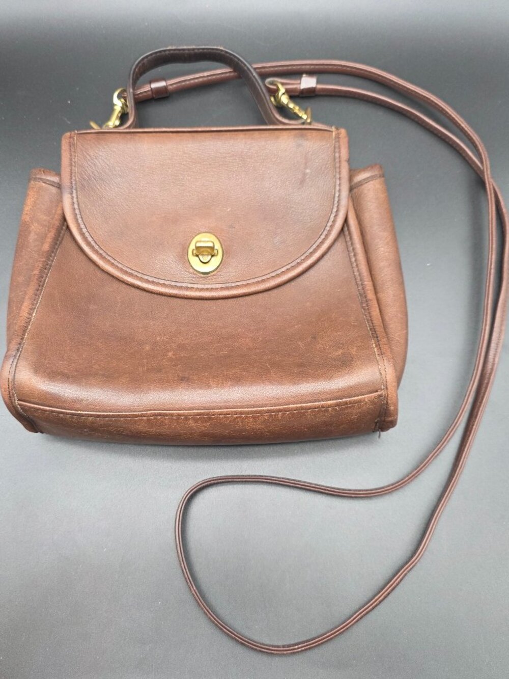 Coach Regina H5C-9983 British Tan Convertible Purse 1995 Vintage